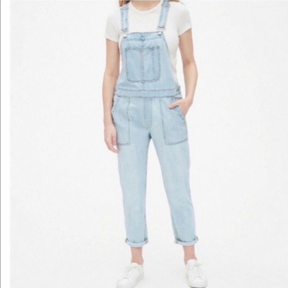 Gap denim relaxed fit overalls